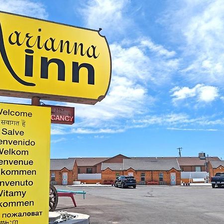 Marianna Inn 판귀치 외부 사진